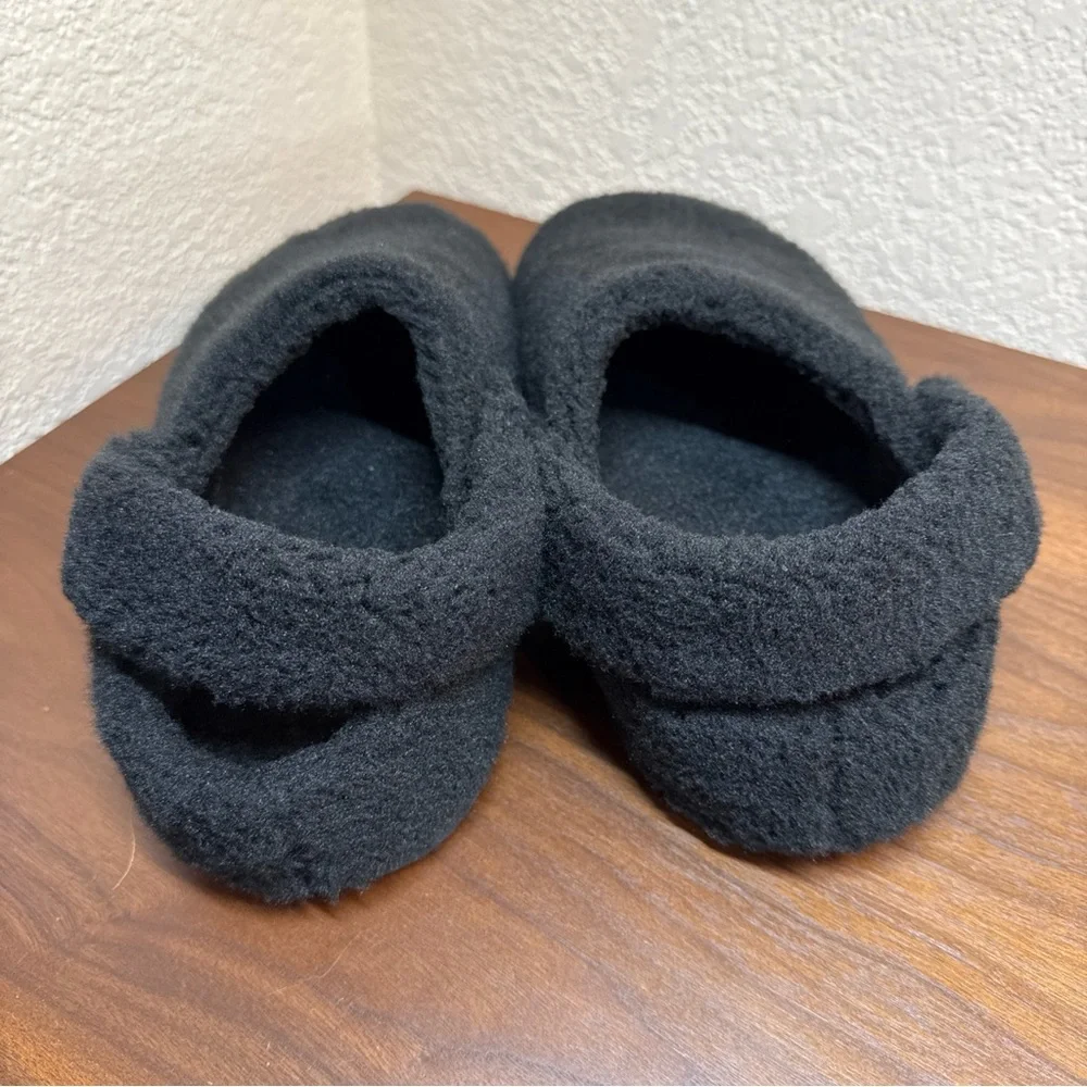 CROCS Classic Cozy Slipper Fleece Faux Fur Black Unisex Women‎ 12, Man 10 EUC